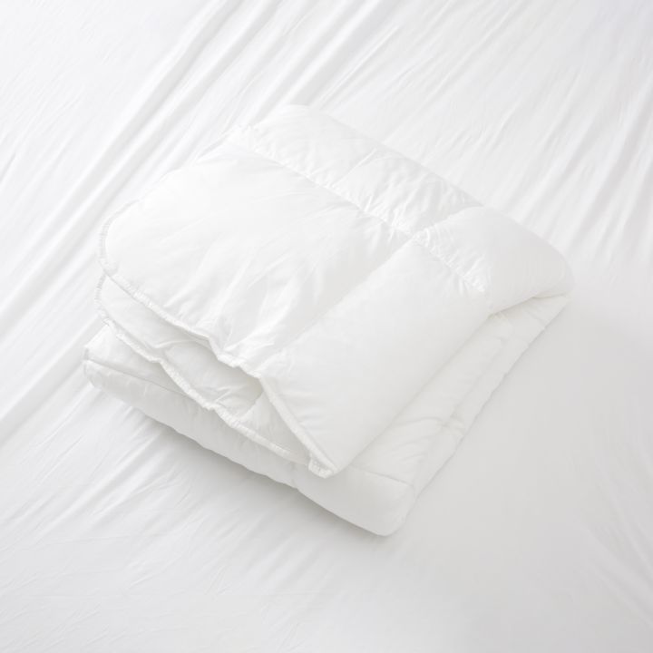 שמיכת פוך במילוי סיבי קומפורל