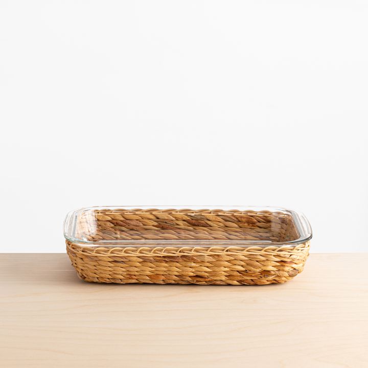 תבנית מלבנית עם תחתית קש