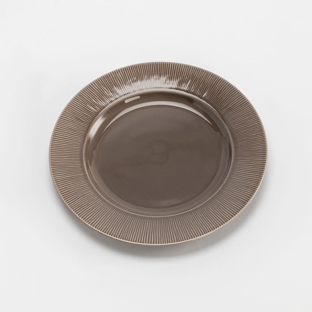 צלחת עיקרית אוסקה