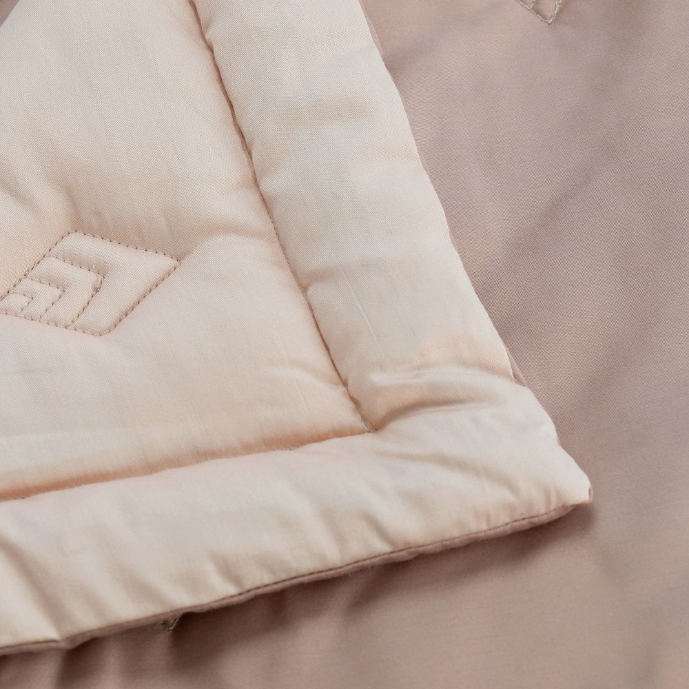 שמיכת סאטן לי