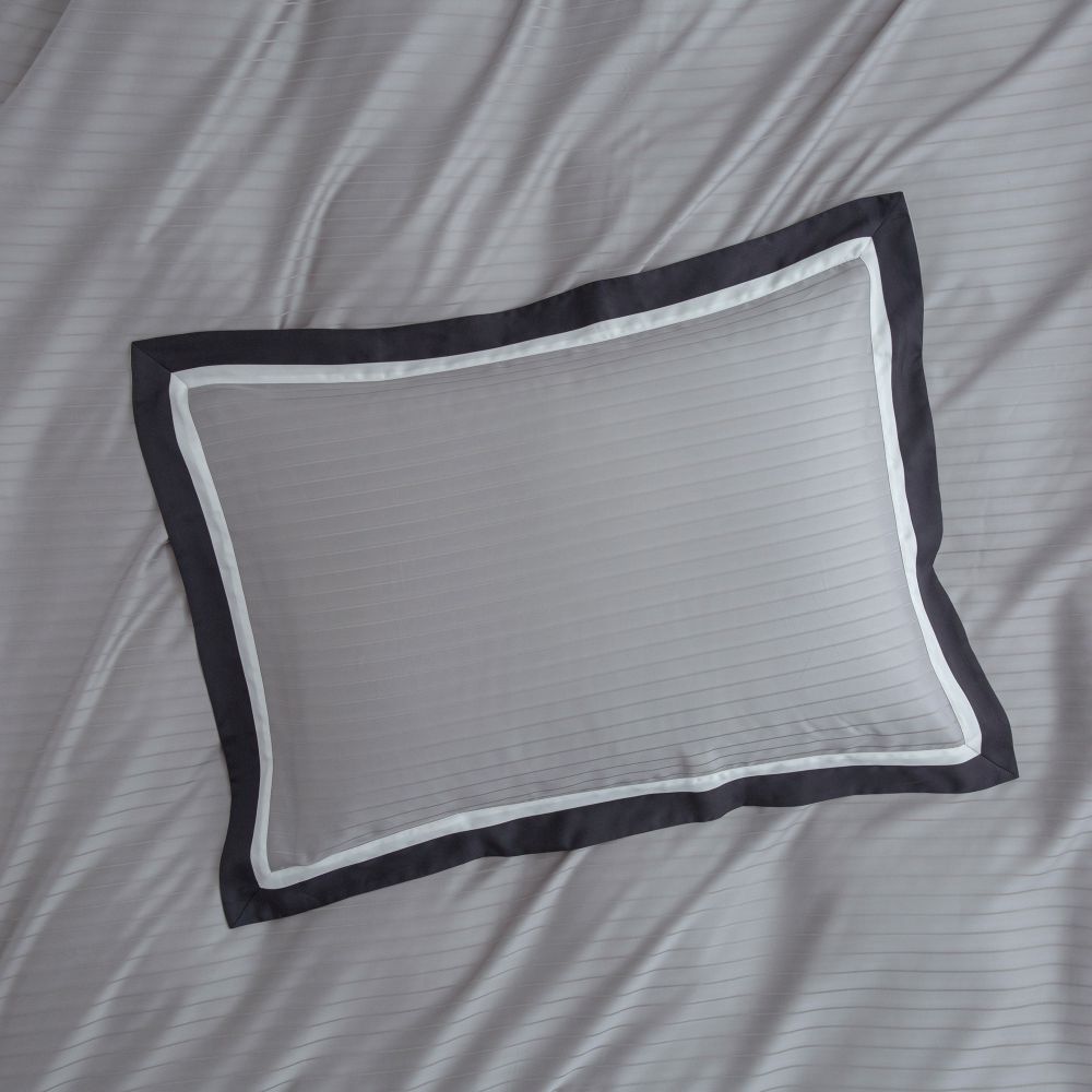 ציפית טנסל טוליפ גלרי אונטריו