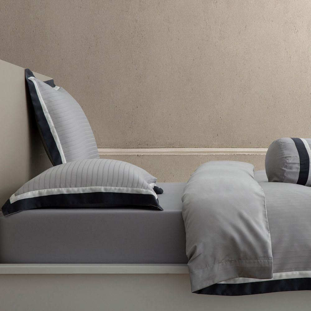 ציפית טנסל טוליפ גלרי אונטריו