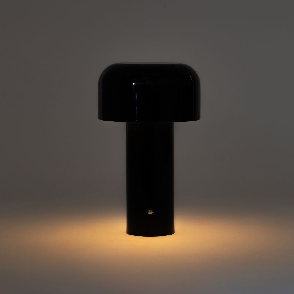 מנורת שולחן רום