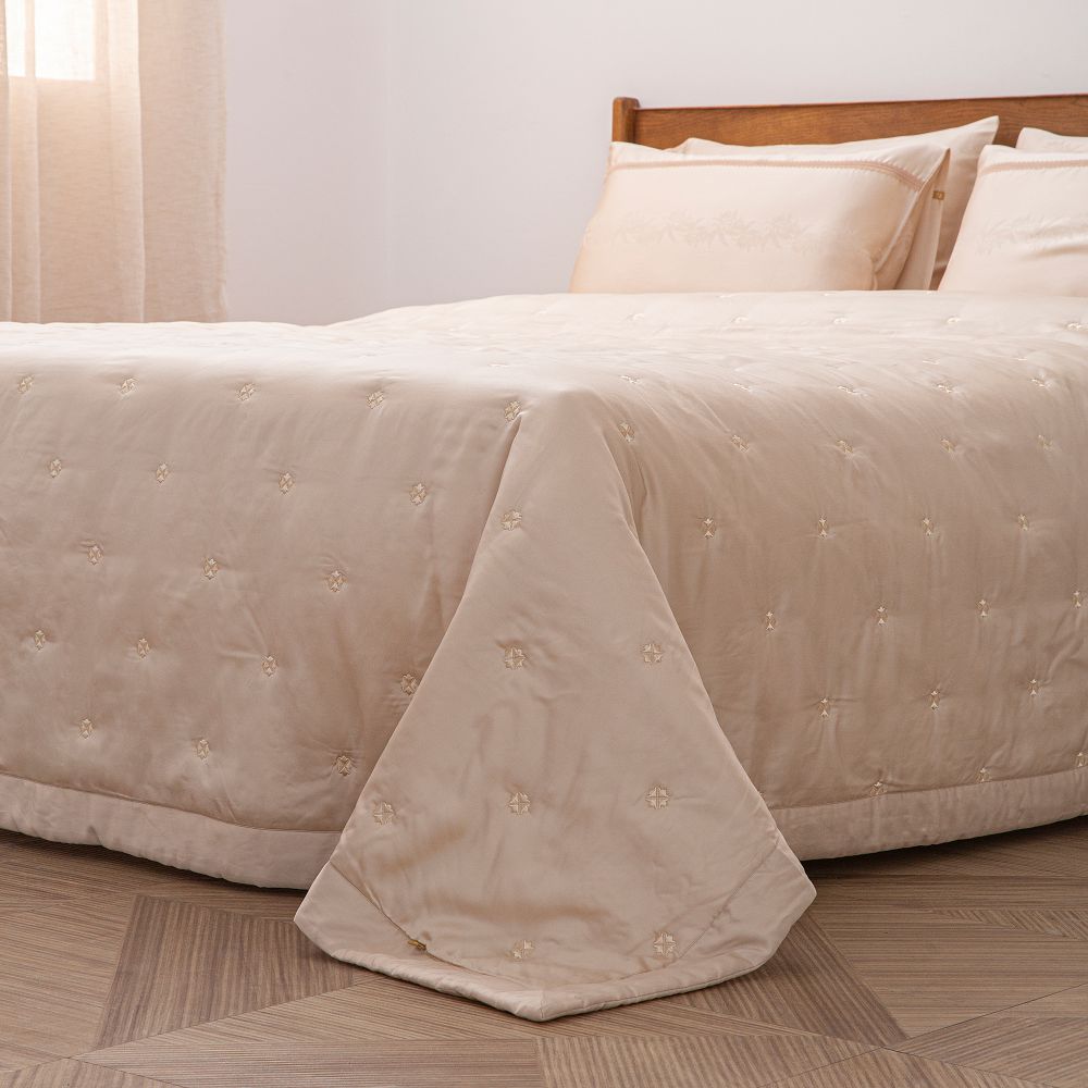 כיסוי מיטה גלוריאנה