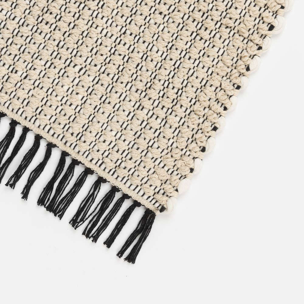 שטיח נוי שני