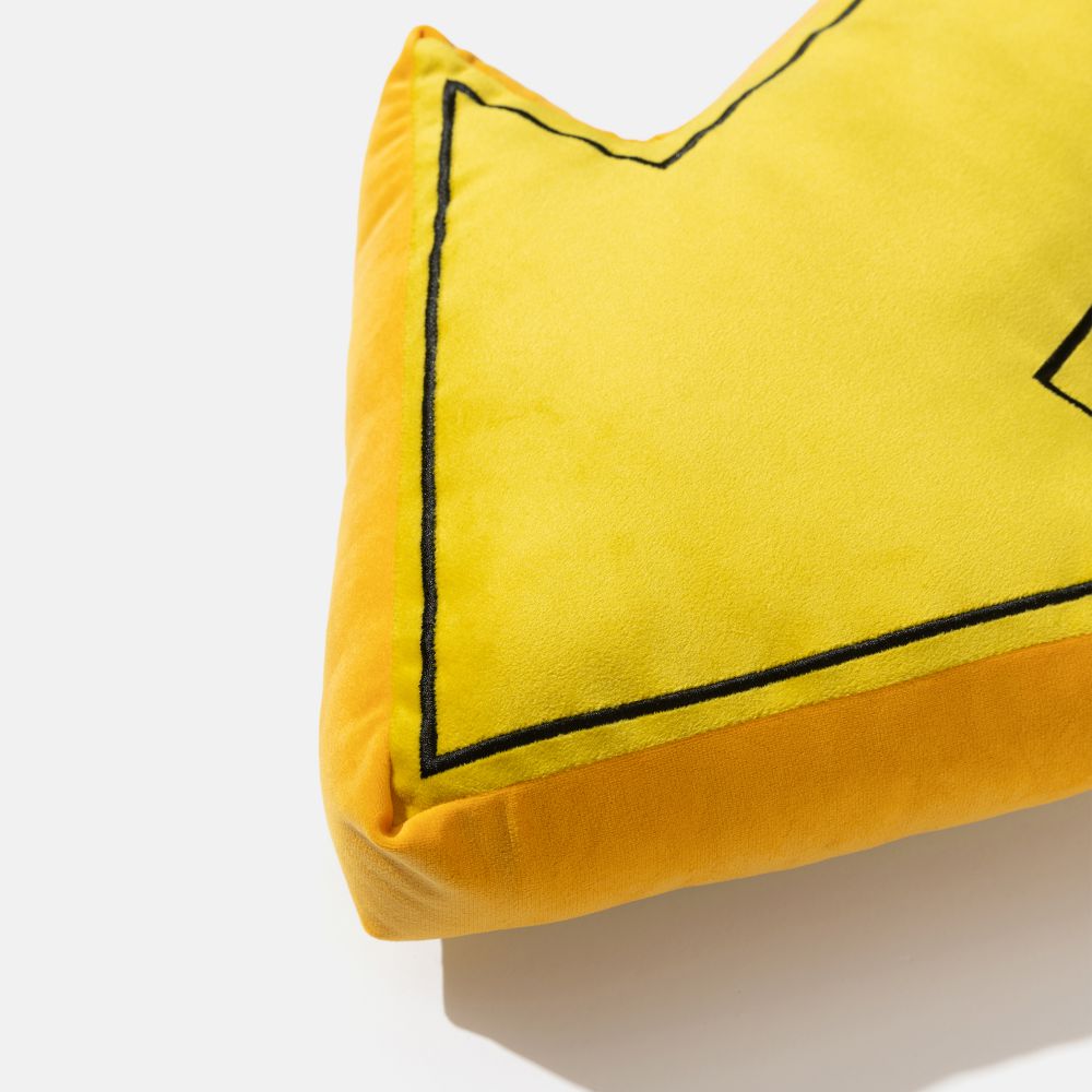 כרית נוי חץ TAKI