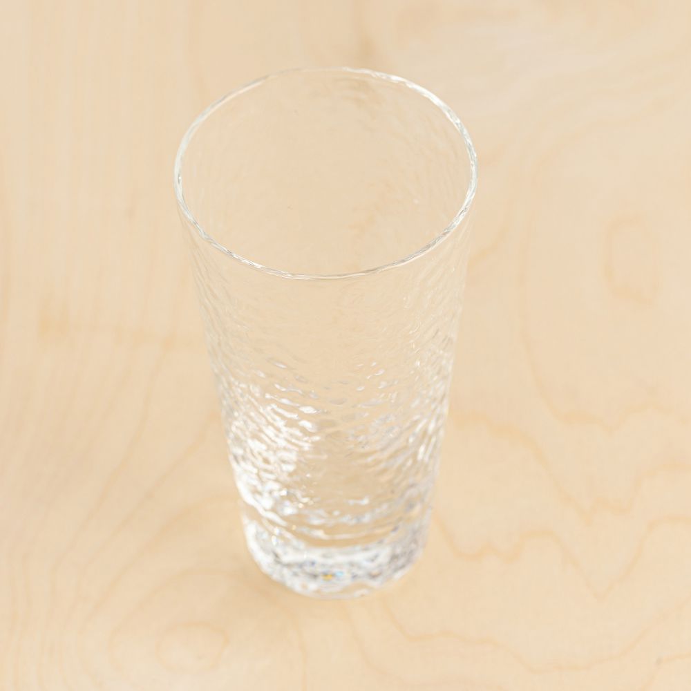 כוס שתייה גבוהה בלוז