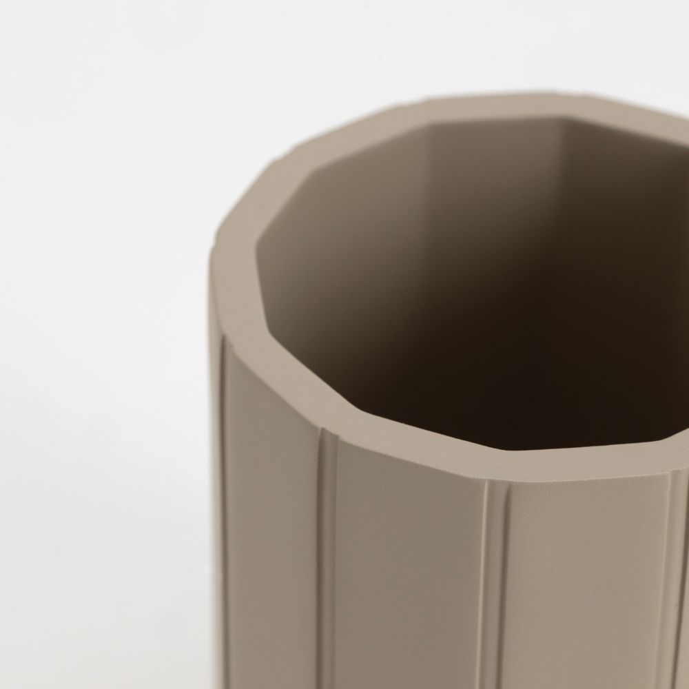 כוס למברשות גון