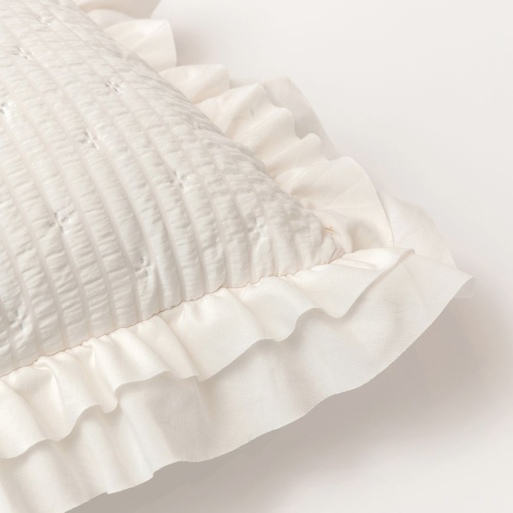 כרית נוי ג’ניפר