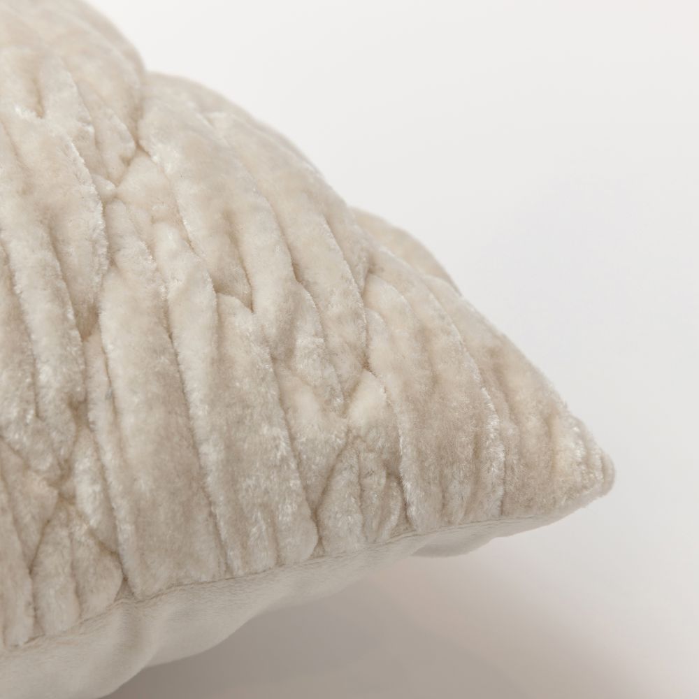 כרית נוי קארן