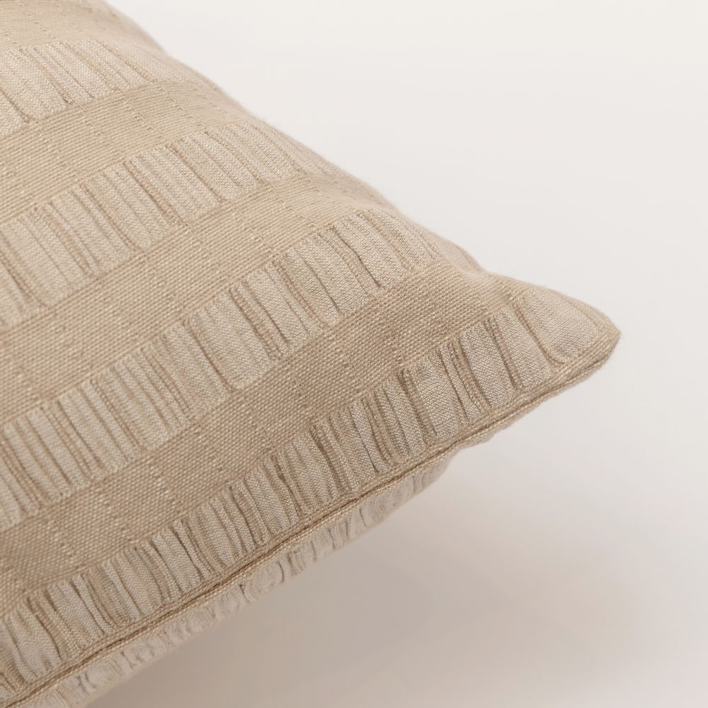 כרית נוי אילי