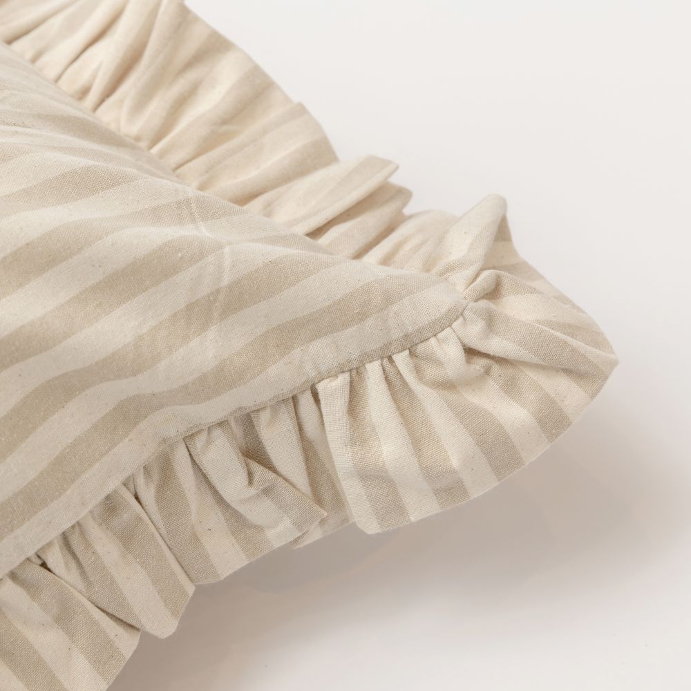 כרית נוי ויקטוריה