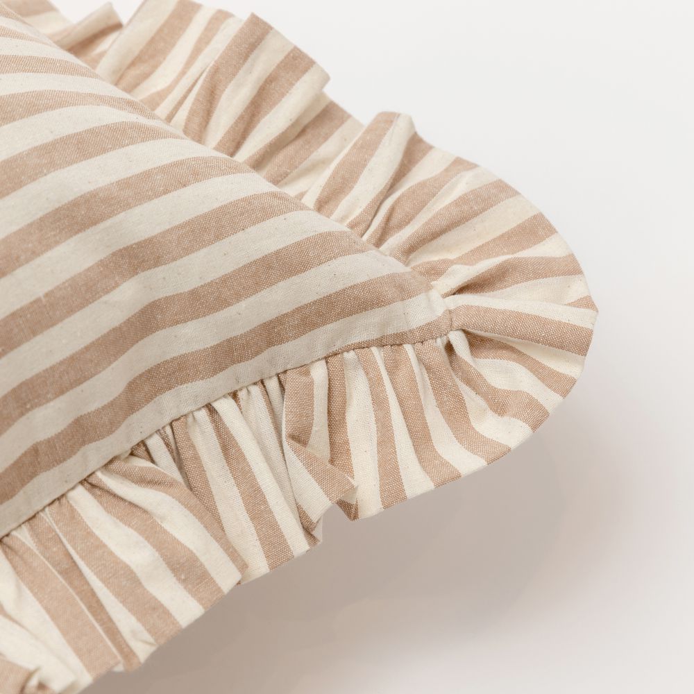 כרית נוי ויקטוריה